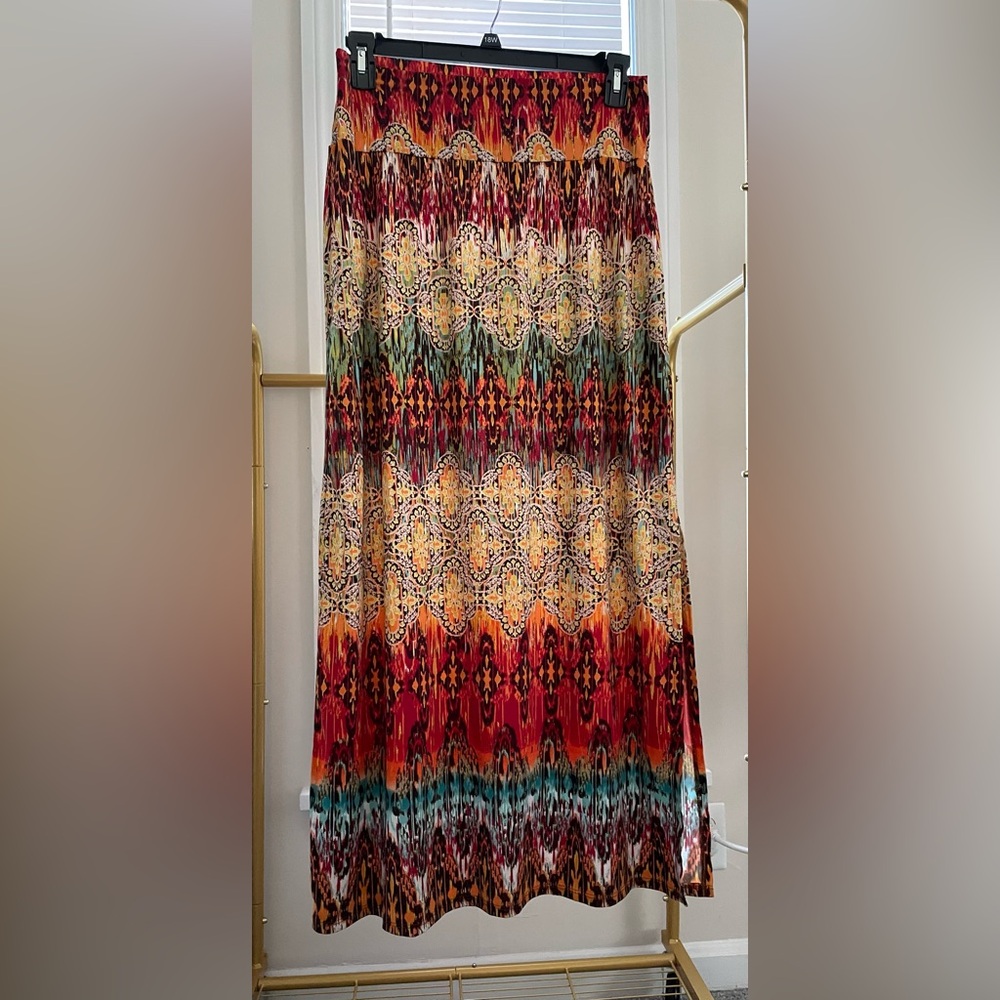 AB Studio Women’s Large Geometric Maxi Skirt